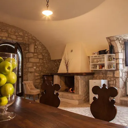 La Commenda-adults Only